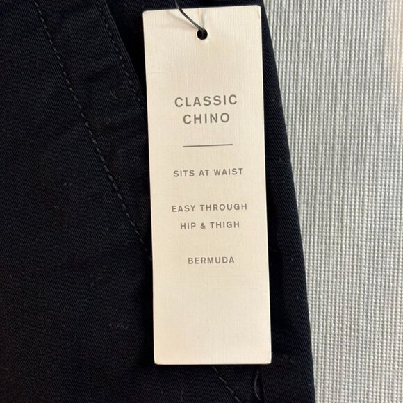 Liz Claiborne Classic Chino Bermuda Shorts Black Easy Fit Waist Hip & Thigh Size - Picture 5 of 8